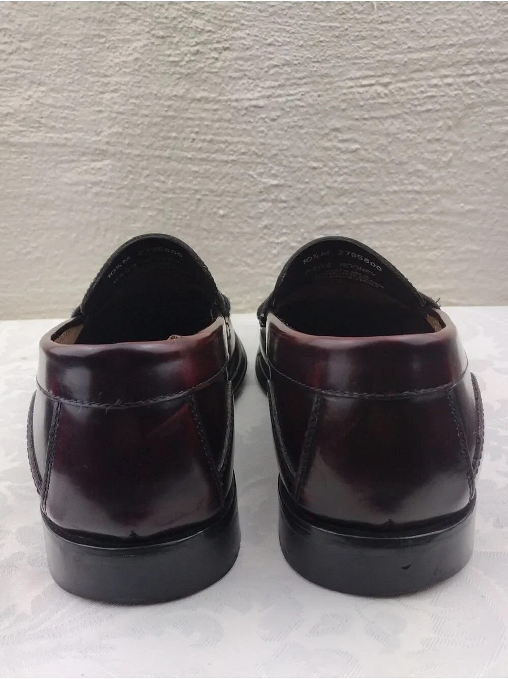 Bass Weejuns Rooney Wine Polished Leather Hand Stitched Upper Penny Loafer Shoe